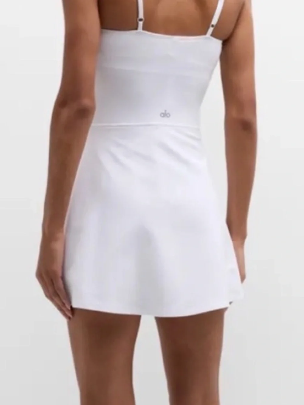 ALO Yoga White Tennis  Active Skort with pockets  XS